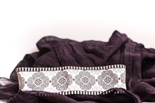 Load image into Gallery viewer, Elephant Foot Pattern Designer Headband - Black